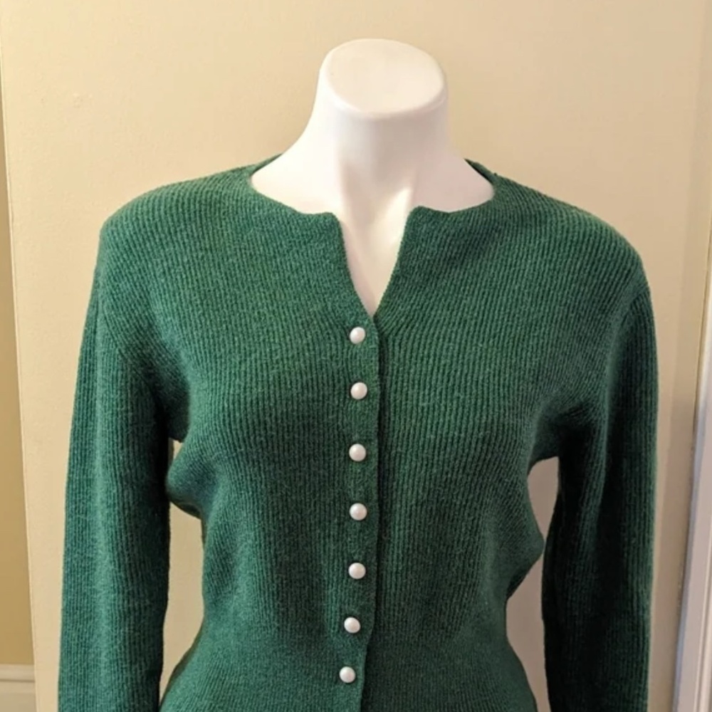 Emerald Green Peplum Button Down V-Neck Cardigan size M - Picture 11 of 13